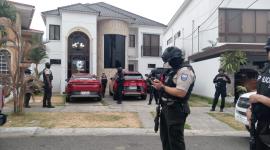 La Policía Nacional realizó allanamientos en distintas viviendas de La Aurora este viernes 15 de agosto del 2025.