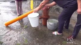 Ocho sectores del norte de Quito permanecieron sin servicio de agua potable la noche del miércoles 13 y la mañana del jueves 14 de agosto del 2025. La suspensión del servicio se dio por la rotura de una tubería.

Un reportaje de Mishell Villacís