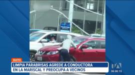 Un limpiaparabrisas fue grabado cuando se lanzó sobre el capó de un vehículo y golpeó el parabrisas en el sector de La Mariscal, norte de Quito. Ante este hecho, ciudadanos exigen mayores controles.
Un reportaje de Gustavo Jaramillo