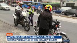 Más de 160 motos fueron retenidas esta semana por la Agencia Metropolitana de Tránsito debido a valores pendientes de pago, llantas en mal estado, entre otras. Además, la entidad emitió cerca de 500 citaciones.
Un reportaje de Juan Miguel Rodríguez