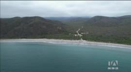 Los Frailes, en el cantón Puerto López, Manabí, fue elegido por el Centro Internacional de Formación y Certificación de Playas como el mejor balneario del Pacífico 2025.

Un reportaje de Ricardo Cruzatty