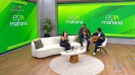 El cantautor colombiano Lucas Arnau canta en el set de esTAmañana y cuenta cómo va su experiencia en la nueva temporada de Yo Me Llamo.