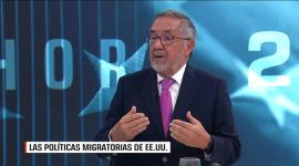 Un panel con Alan Cathey, analista internacional; Benjamín Ortiz, excanciller de la República; Francisco Borja Avilés, profesor de economía de la USFQ; y Verónica Artola, exgerente del Banco Central.
Con Andrés Carrión