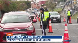 En solo dos horas, más de 20 vehículos excedieron el límite de velocidad en el norte de Quito. Ante ello, la Agencia Metropolitana de Tránsito retomó los operativos preventivos de control de velocidad en toda la ciudad.
Un reportaje de Juan Miguel Rodríguez