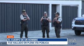 El cuerpo de un hombre fue hallado en una vía pública de Quito. Los moradores denuncian el aumento de la inseguridad y la falta de presencia policial.

Un reportaje de Ismenia Solórzano