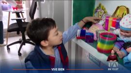 El regreso a clases puede ser un desafío tanto para los niños, que deben adaptarse a nuevas rutinas, como para los padres, que organizan uniformes, útiles y horarios. Por eso hoy ponemos el foco en la salud mental y compartimos herramientas para gestionar las emociones y vivir este inicio escolar con mayor tranquilidad.
Un reportaje de Stephany Paz