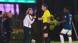Sebastián Beccacece, DT de Ecuador, fue amonestado por el árbitro brasileño Raphael Claus, en el partido de la Tricolor ante Paraguay por las Eliminatorias Sudamericanas.