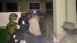 La Fiscalía realizó un operativo donde fueron detenidos 16 militares como parte de una investigación.