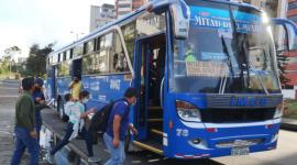 Los transportistas recibirán un bono de entre 400 y 1 000 dólares mensuales por ocho meses.