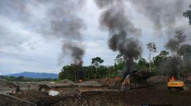 Militares hallaron cinco cadáveres en zona fronteriza con Perú.