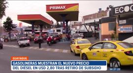 Transportistas del Ecuador se reunirán este lunes 15 de septiembre del 2025 en Santo Domingo de los Tsáchilas para analizar la eliminación del subsidio al diésel y definir su postura. Mientras, el sector productivo del país cataloga la medida como positiva.
Un reportaje de Ericka Vera