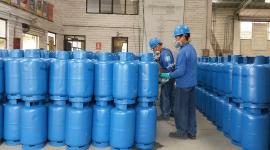 En Ecuador, el precio del cilindro del gas va de 1,65 dólares en las distribuidoras y entre 3,50 y 3,75 a domicilio.