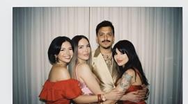 Los internautas han creado fotos Polaroid con inteligencia artificial de artistas abrazándose con sus exparejas.