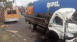 Un camión pequeño está involucrado en un siniestro de tránsito la tarde de este miércoles 17 de septiembre del 2025 en Quito.