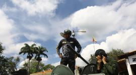 Ciudadanos participan en ejercicios militares en Venezuela.
