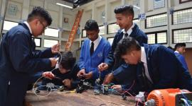 Estudiantes de bachilelrato técnico tendrán prácticas en empresas desde su segundo año.