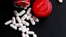 Trump vinculará el uso de paracetamol, comercializado como Tylenol, al autismo.