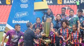 Dragonas logró el bicampeonato de la Superliga femenina, tras vencer en la gran final a Guerreras Albas. Será el representante ecuatoriano en la Copa.
