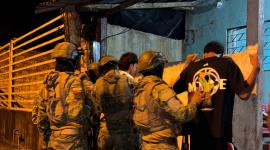 Militares realizan operativos en locales de Santo Domingo por la ola de violencia