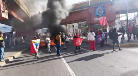 Manifestantes intentaron cerrar el paso en el sur de Quito.