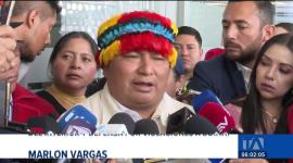 La Conaie solicita a la Asamblea iniciar un juicio político contra los ministros del Interior y de Defensa, por presuntas vulneraciones a los derechos humanos durante el paro nacional. El presidente de la organización, Marlon Vargas, asegura que hasta el momento no han tenido ningún acercamiento de diálogo con el Gobierno.

Un reportaje de Karen Haro