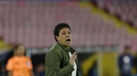 Paúl Vélez fue suspendido seis meses por la Conmebol. El entrenador dijo que su sanción obedece a cuestiones mediáticas.