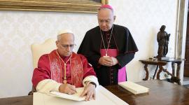 El papa León XIV empezó a realizar los primeros cambios en su pontificado.