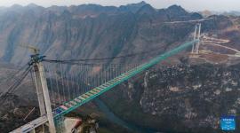 El Puente del Gran Cañón de Huajiang, en China inaugurado.
