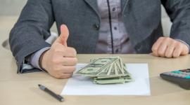 Las personas que trabajen en feriado recibirán una compensación de