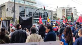 Decenas de personas se congregaron para marchar en contra del gobierno de Daniel Noboa.