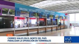 La situación en los terminales terrestres de Quito continúa siendo complicada debido a los cierres viales registrados en el norte del país. Los trayectos hacia Ibarra y Tulcán presentan retrasos y reprogramaciones en las rutas.
Un reportaje de Brigette Mancheno