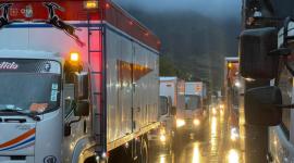Policía realiza labores de limpieza de la Panamericana Norte en el sector del Cajas, el 22 de octubre, y se habilitó el tránsito vehicular.