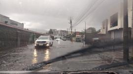 Las lluvias en Quito han provocado emergencias por deslaves en el norte de la ciudad.