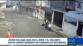 Una joven fue brutalmente asaltada en el sector de El Edén, al norte de Quito. El violento hecho quedó registrado en cámaras de seguridad.

Un reportaje de Juan Miguel Rodríguez