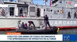Dos embarcaciones fueron interceptadas en Galápagos con armamento de guerra y cerca de tres mil galones de combustible. La operación, que dejó 50 detenidos, contó con el apoyo de inteligencia de Estados Unidos y la coordinación de la Policía y la Armada del Ecuador.
Un reportaje de Catalina García