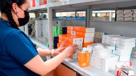 IESS entrega primeras medicinas e insumos en hospitales de Quito