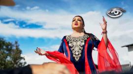 Paulina Tamayo, la voz que conquistó a generaciones de ecuatorianos, falleció hace pocos días. Más de medio siglo de música, pasión y cercanía con su público quedaron en cada canción y escenario. En este homenaje recordamos su legado como artista, mentora y referente de la música nacional.