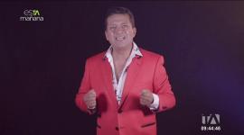 Nuestro Julian Campos salió de compras al mercado para encontrarse con Máximo Escaleras que lo puso a bailar con sus canciones ‘quiero volver a ser soltero’ y ‘casado’ .