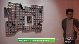 El artista ecuatoriano Oscar Santillán nos cuenta sobre el estreno de su nueva exposición. Una mezcla de tecnología y arte inmersiva que nos invita dejar volar nuestra mente.