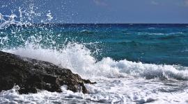 Inocar alerta presencia de oleaje en el arranque del feriado de noviembre en Ecuador