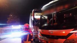 Un bus y un camión colisionaron en el sector San Martín en el sur de Quito