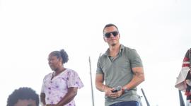 Daniel Noboa en acto de entrega de obras en la provincia de Esmeraldas