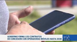 Tras más de cuatro años de intensas negociaciones, el Estado y las transnacionales concretaron la renovación de los acuerdos con operadoras de telefonía móvil.

Un reportaje de Fausto Yépez
