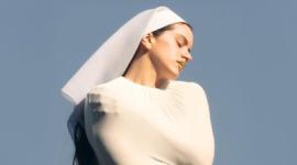 La cantante Rosalía en su álbum 'Lux', lanzado el 7 de noviembre de 2025.