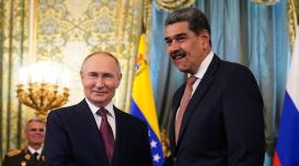 El presidente ruso Vladimir Putin se reunió con el presidente venezolano Nicolás Maduro en mayo de 2025.