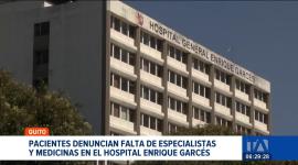 Pacientes del Hospital Público Enrique Garcés, en el sur de Quito, denuncian la falta de especialistas, el desabastecimiento de medicinas y el incumplimiento de promesas. Ante la situación, piden que esta casa de salud sea declarada en emergencia.

Un reportaje de Juan Miguel Rodríguez
