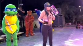 La prefecta del Esmeraldas, Roberta Zambrano, en un evento el 3 de noviembre de 2025.