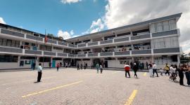 El CNE estableció a más de 4 000 unidades educativas como recintos electorales.