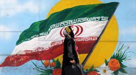 La justicia de Irán investiga a futbolista por video con su esposa.