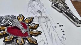 El diseño fue creado especialmente para Shakira y está inspirado en la Virgen de Legarda.